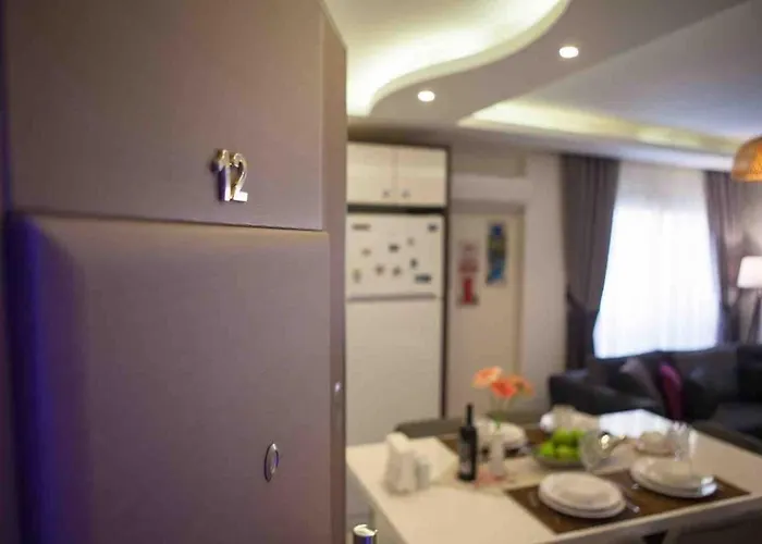 A Cozy Smart In Old Town *