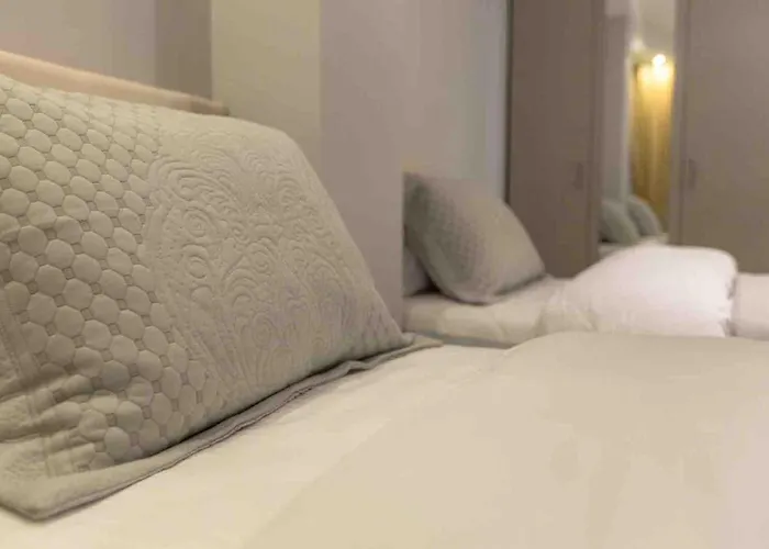 A Cozy Smart In Old Town *