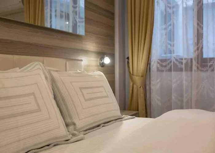 A Cozy Smart In Old Town Kusadası