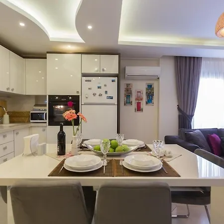 A Cozy Smart In Old Town *