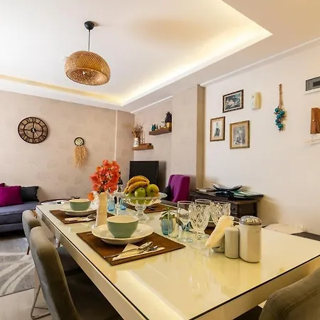 A Cozy Smart In Old Town Apartman Kusadası