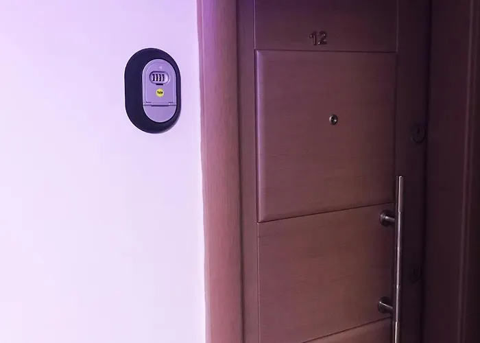 شقة A Cozy Smart In Old Town كوشاداسيه