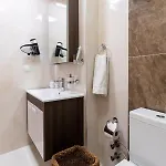 A Cozy Smart In Old Town Apartment