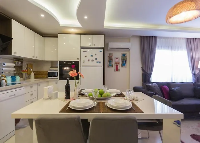 A Cozy Smart In Old Town *