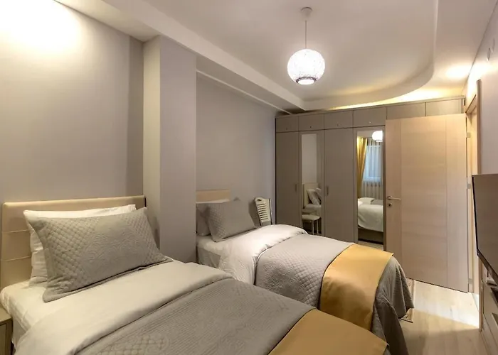 A Cozy Smart In Old Town