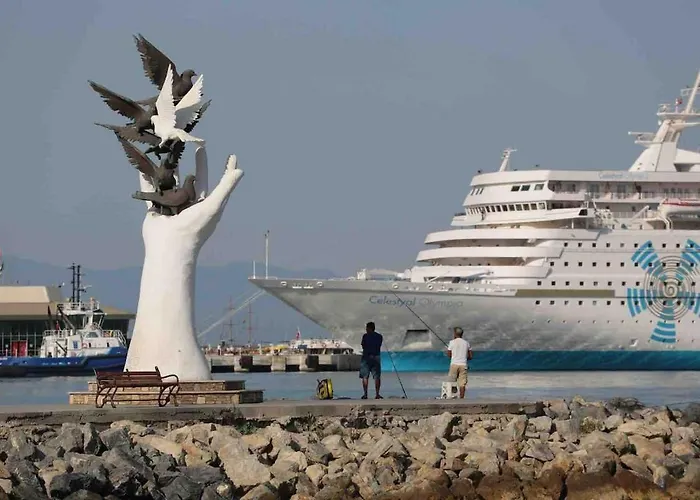 A Cozy Smart In Old Town Kuşadası
