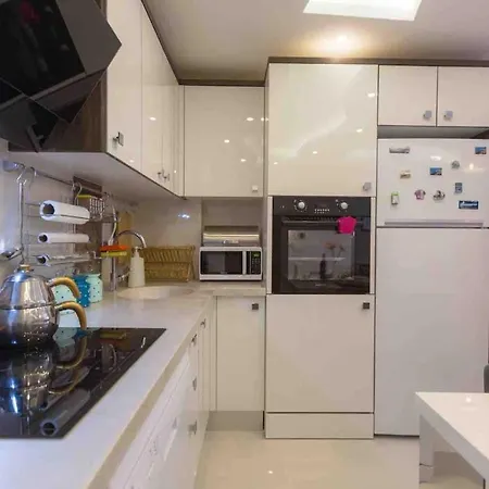 A Cozy Smart In Old Town דירה קוסדסי