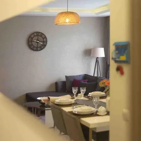 A Cozy Smart In Old Town * קוסדסי